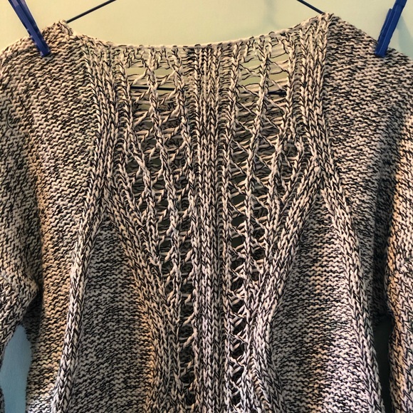 Sweet sweater - Picture 4 of 4